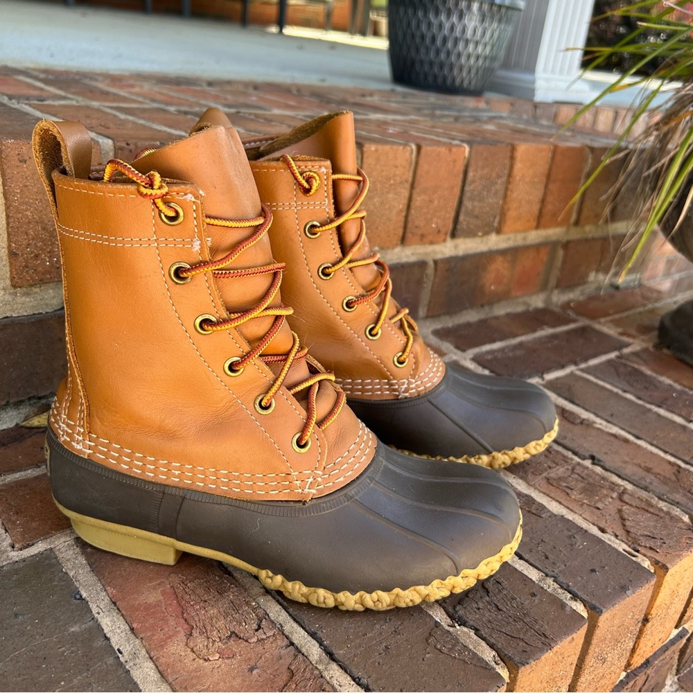 LL BEAN 8” Duck Boots LIKE NEW !! women’s size 6N